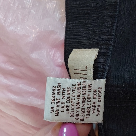 Linden Hill Black Silk Wide Leg Capri Pants Stretch Flowy Pockets Neutral Sz.M - Picture 10 of 10